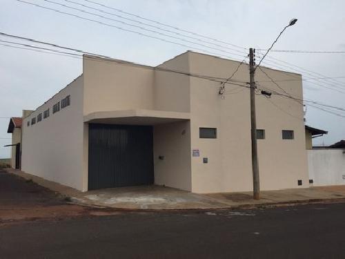 Alugo Barracão no Portal São José em Barra Bonita